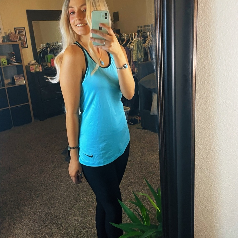 NIKE WORK OUT TANK TOP